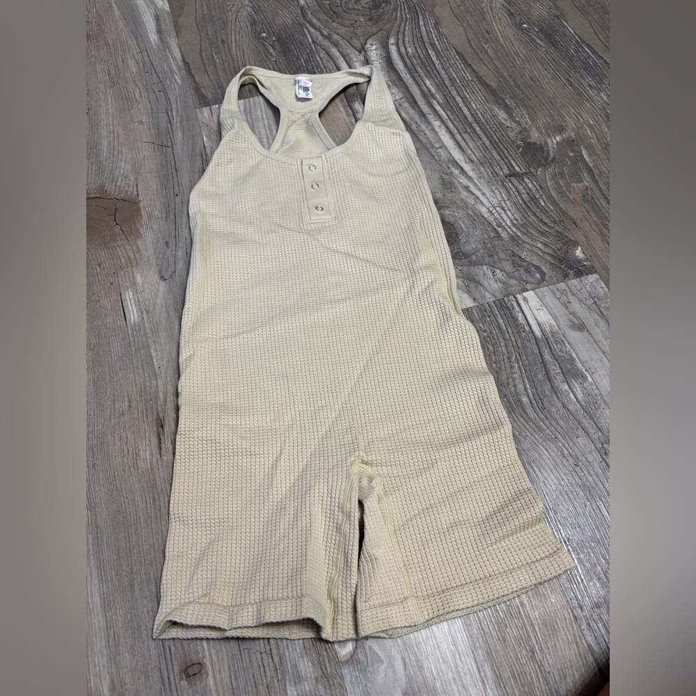 Cream target jumper